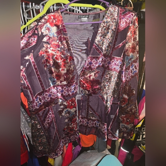 🍁🍂Nwot Venus velvet blouse size 18 - Picture 3 of 6